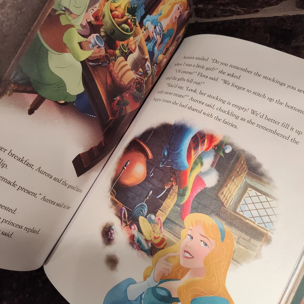 Disney 5 Minute Christmas Stories Book, Hardcover